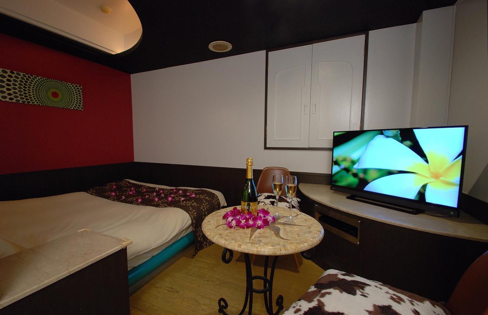 Comfort Hu Liebeshotel *